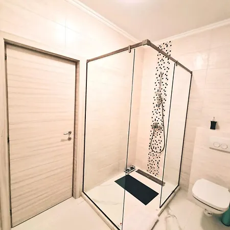 Apartment Promenada 702-la Doi Pasi De Plaja-190m